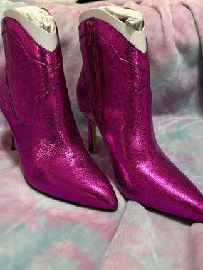 Gianni Bini Metallic Fuchsia Pointed-Toe Ankle Boots